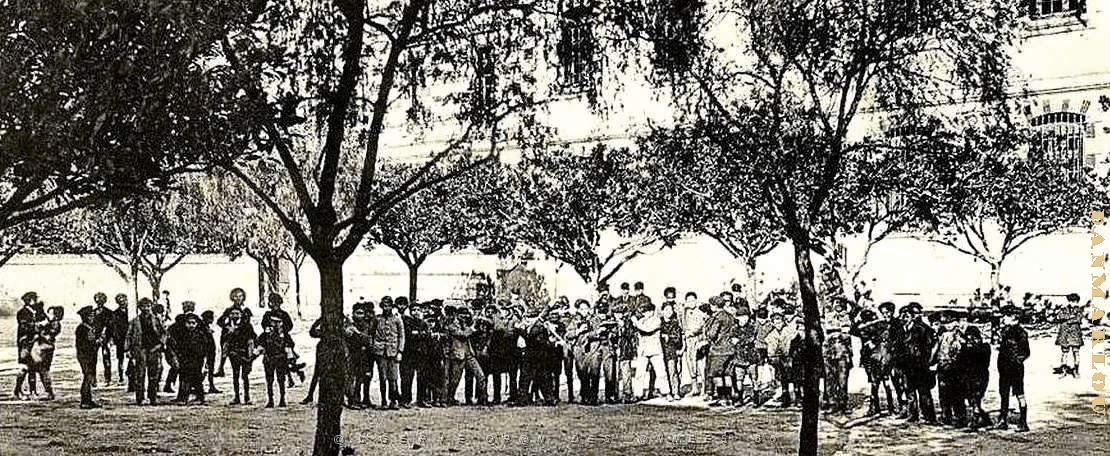 3070- Oran - Lycee Lamoriciere - Cour de Recreation2.jpg